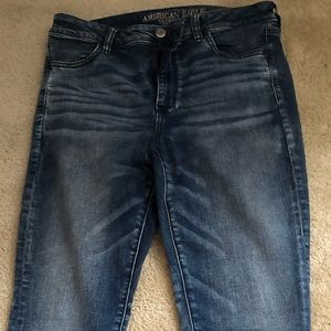 AEO HIGH RISE JEGGING CROP